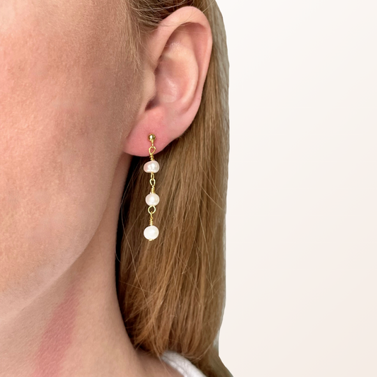 Forgyldte ørestikkere med perler