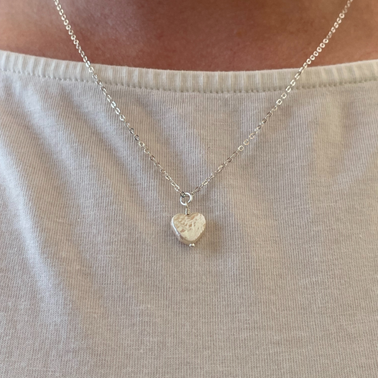 Sølv kæde med hjerte vedhæng i perlemor