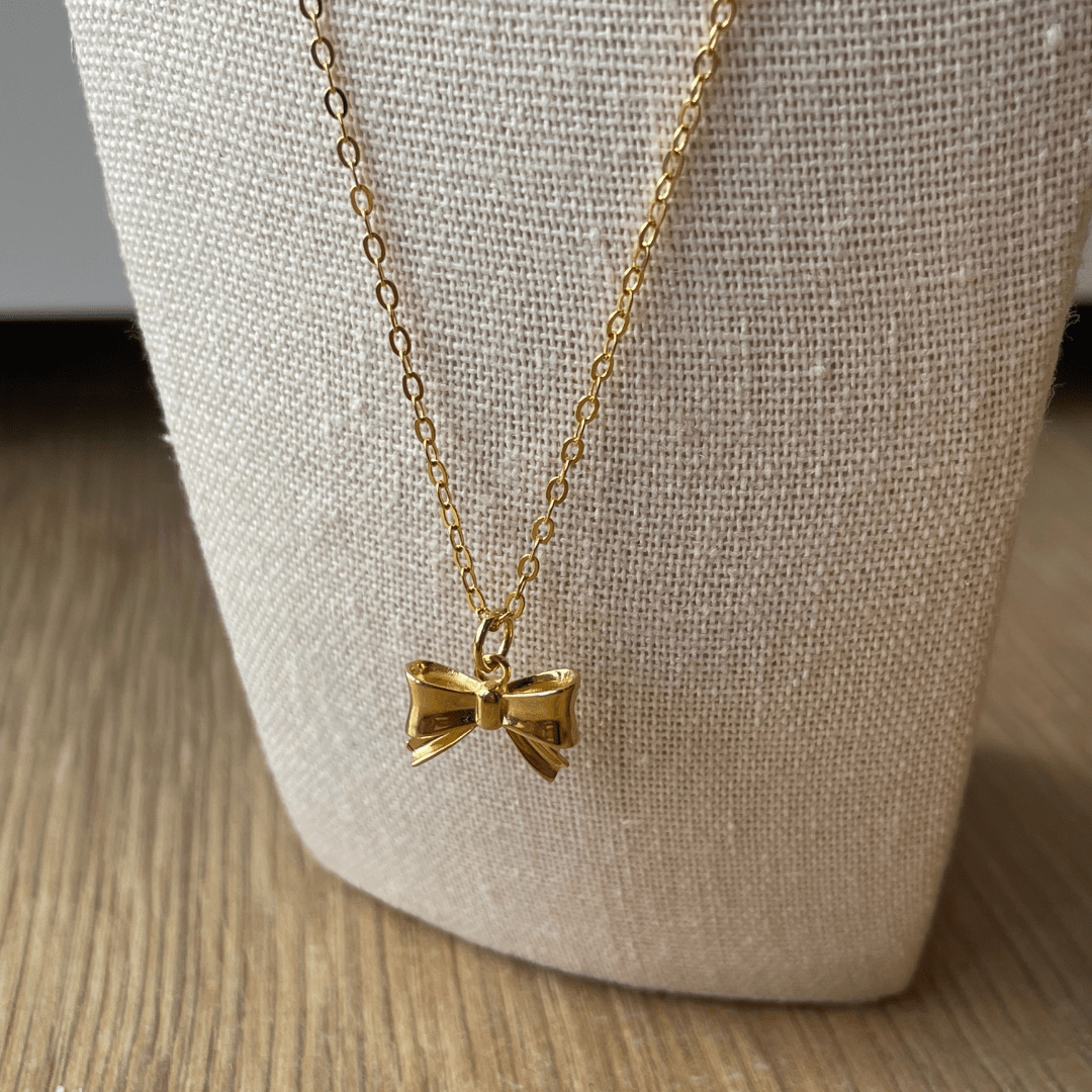 Belle halskæde guld - Feminin elegance - Opal Smykker