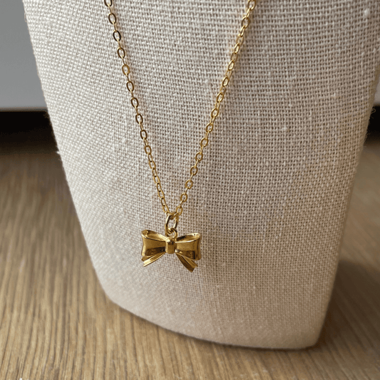 Belle halskæde guld - Feminin elegance - Opal Smykker