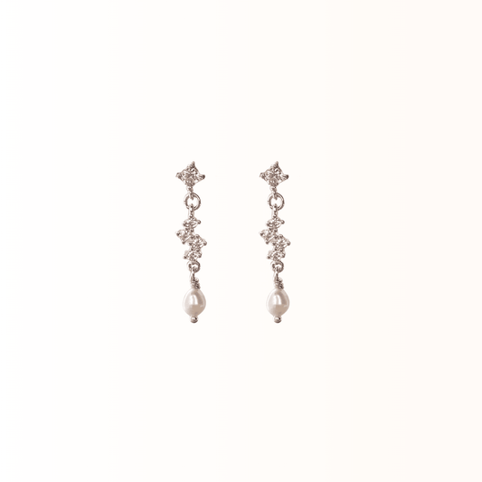 Josefine øreringe - Elegante og glimtende - Opal Smykker