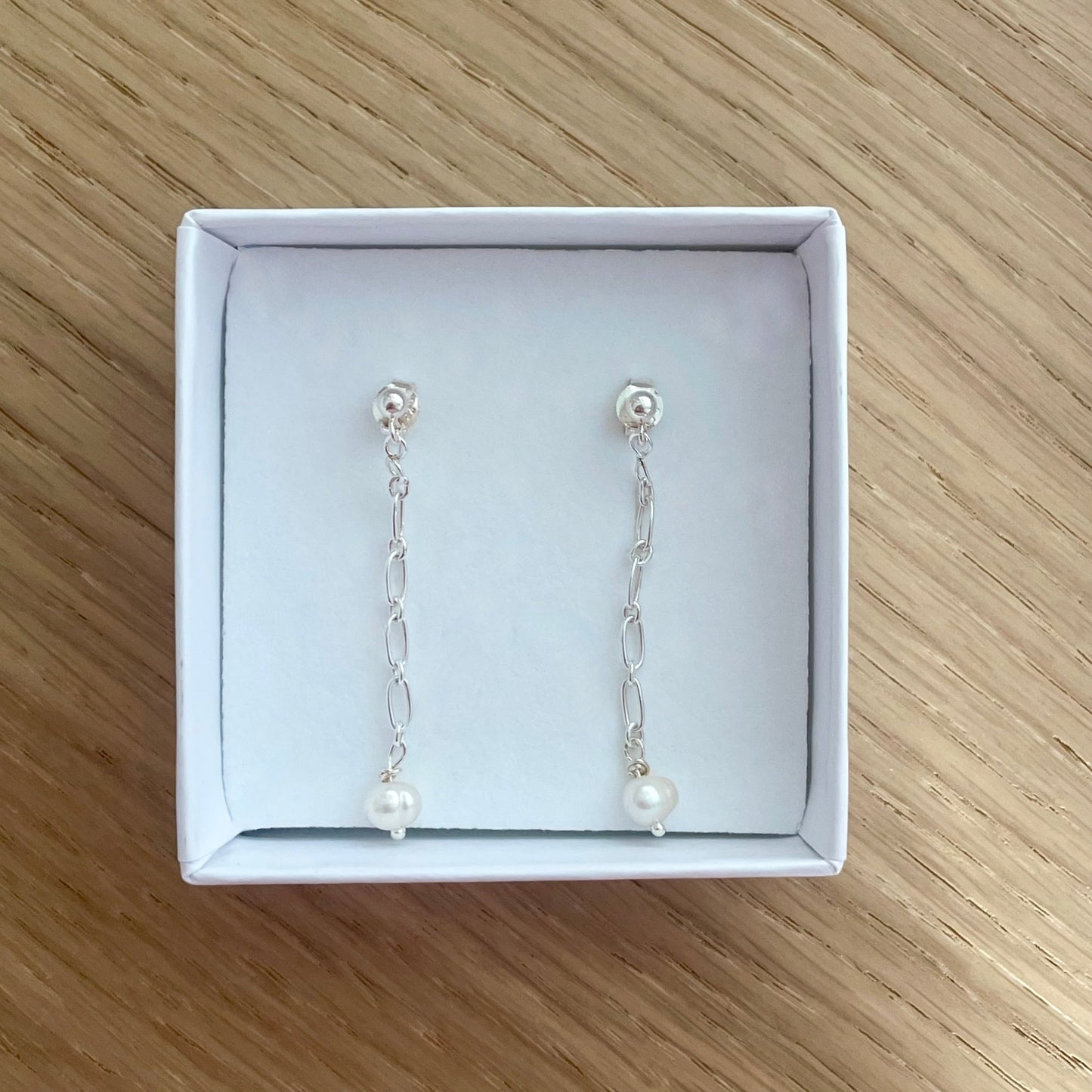 Liva øreringe sølv - Tidsløs med et twist - Opal Smykker