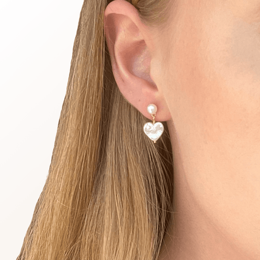 Cornelia øreringe guld - Et strejf af perlemor - Opal Smykker