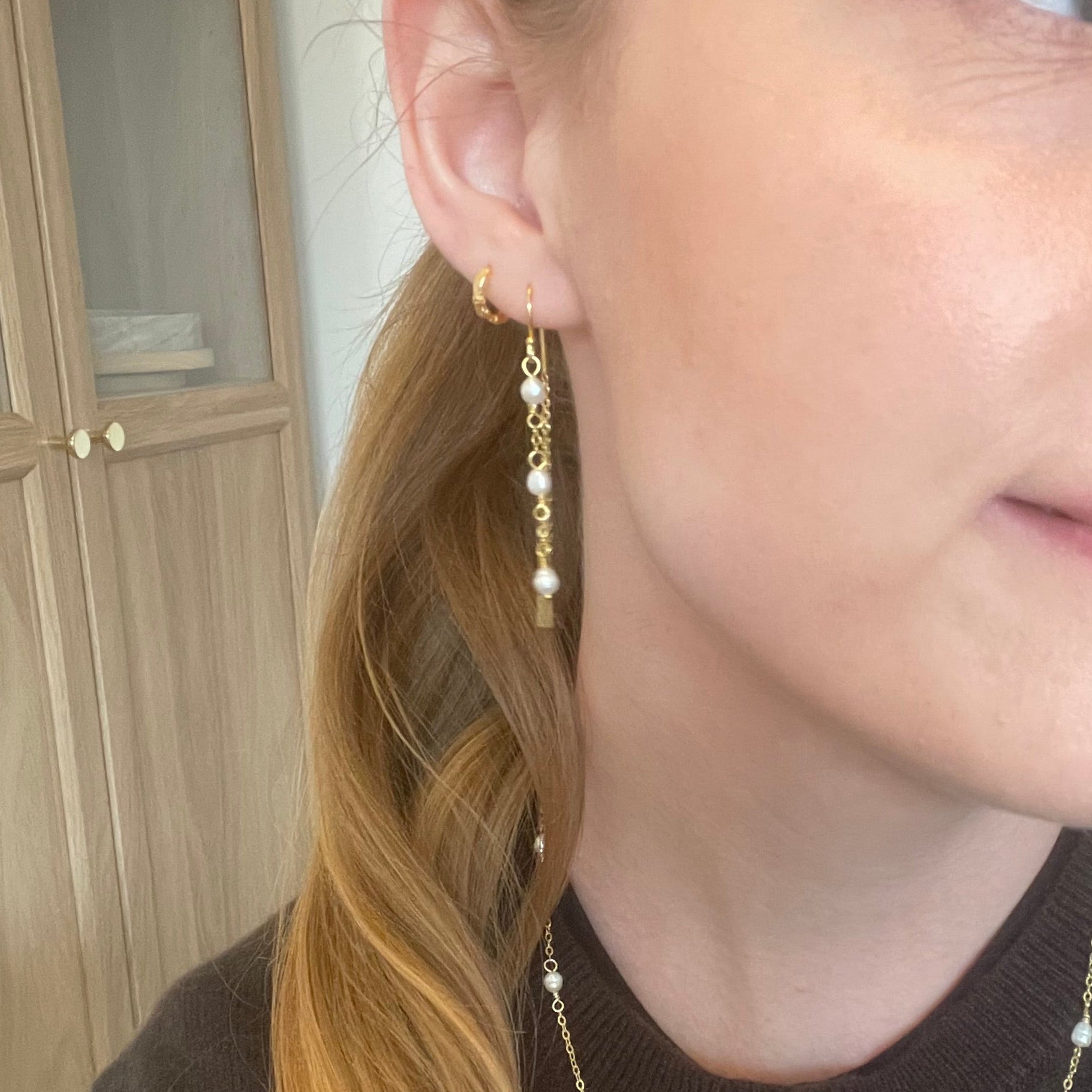 Daphnie øreringe guld - Elegant enkelthed - Opal Smykker