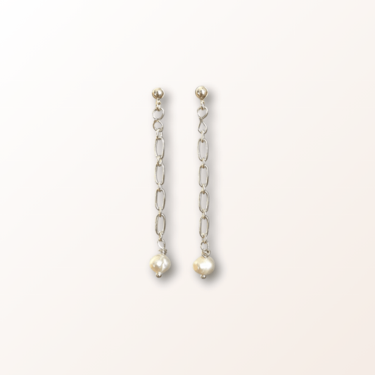 Liva øreringe sølv - Tidsløs med et twist - Opal Smykker