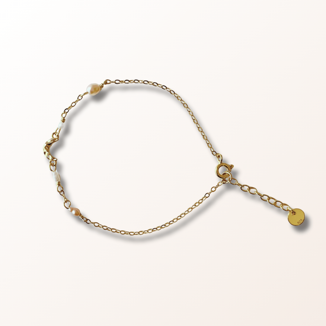 Luna armbånd guld - Blid elegance - Opal Smykker