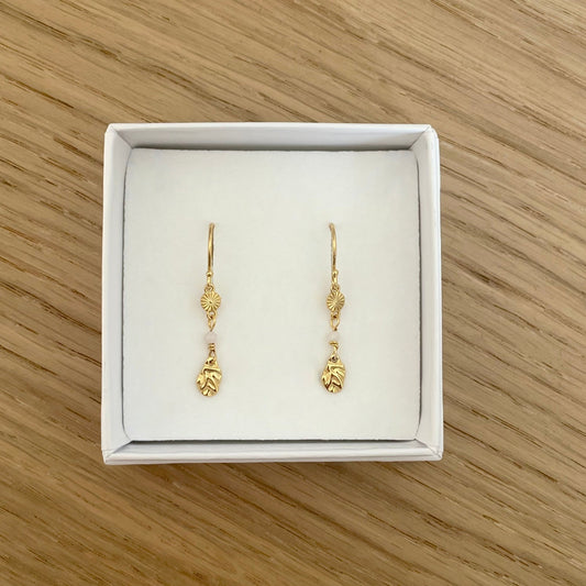 Nora øreringe guld - Feminin elegance - Opal Smykker