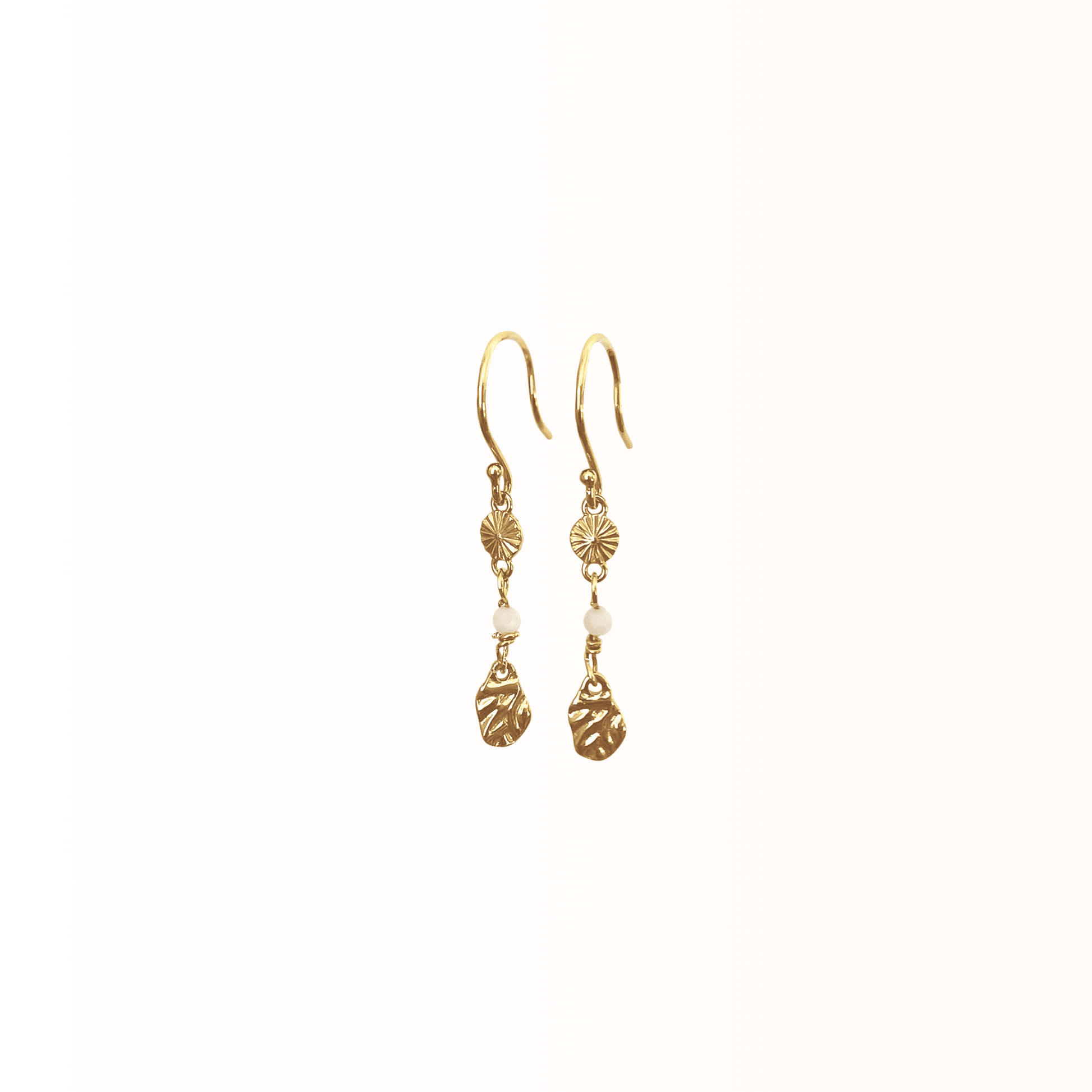 Nora øreringe guld - Feminin elegance - Opal Smykker