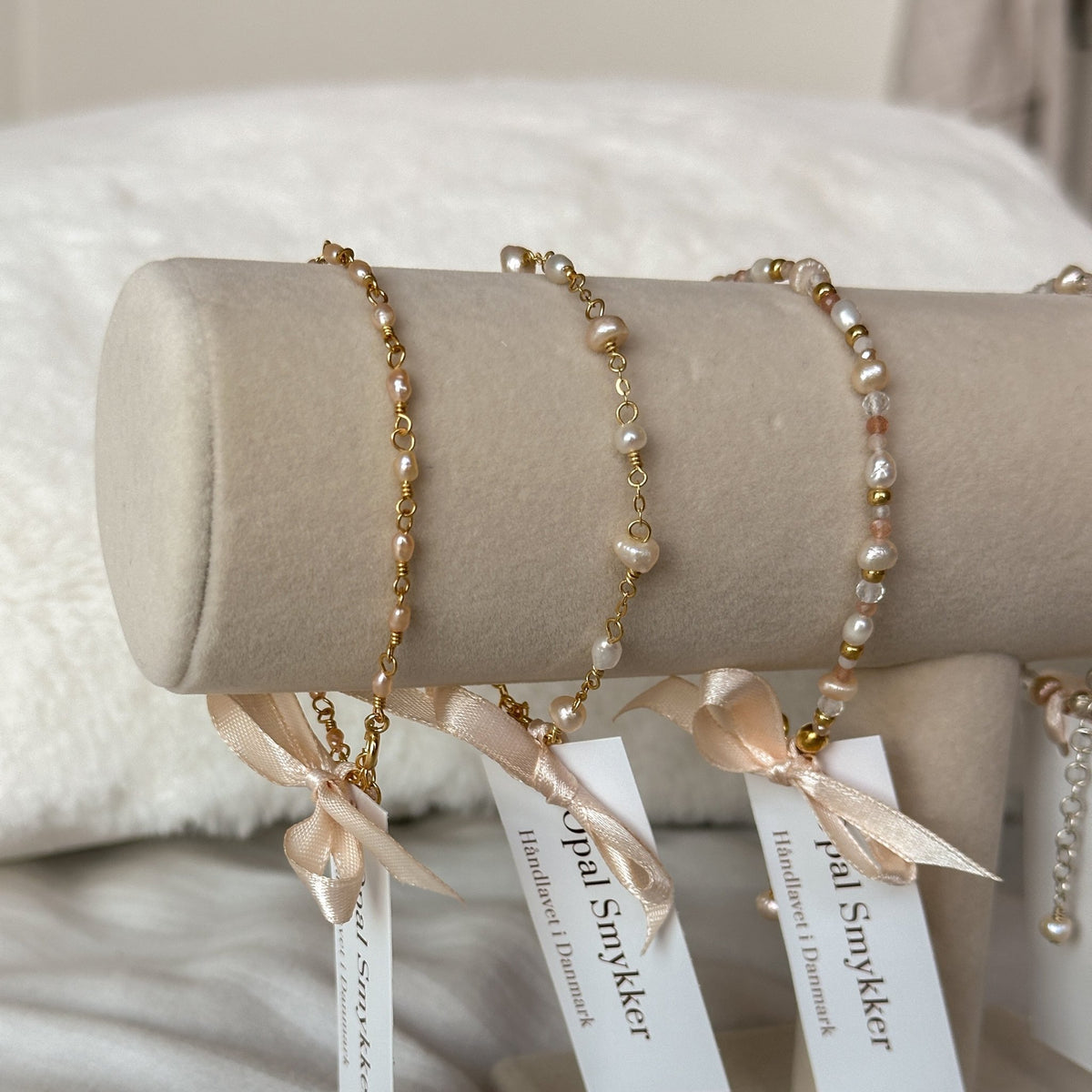Sofia armbånd - Elegant og feminint - Opal Smykker